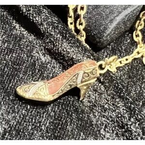 Gold Tone High Heel Shoe Pendant Necklace